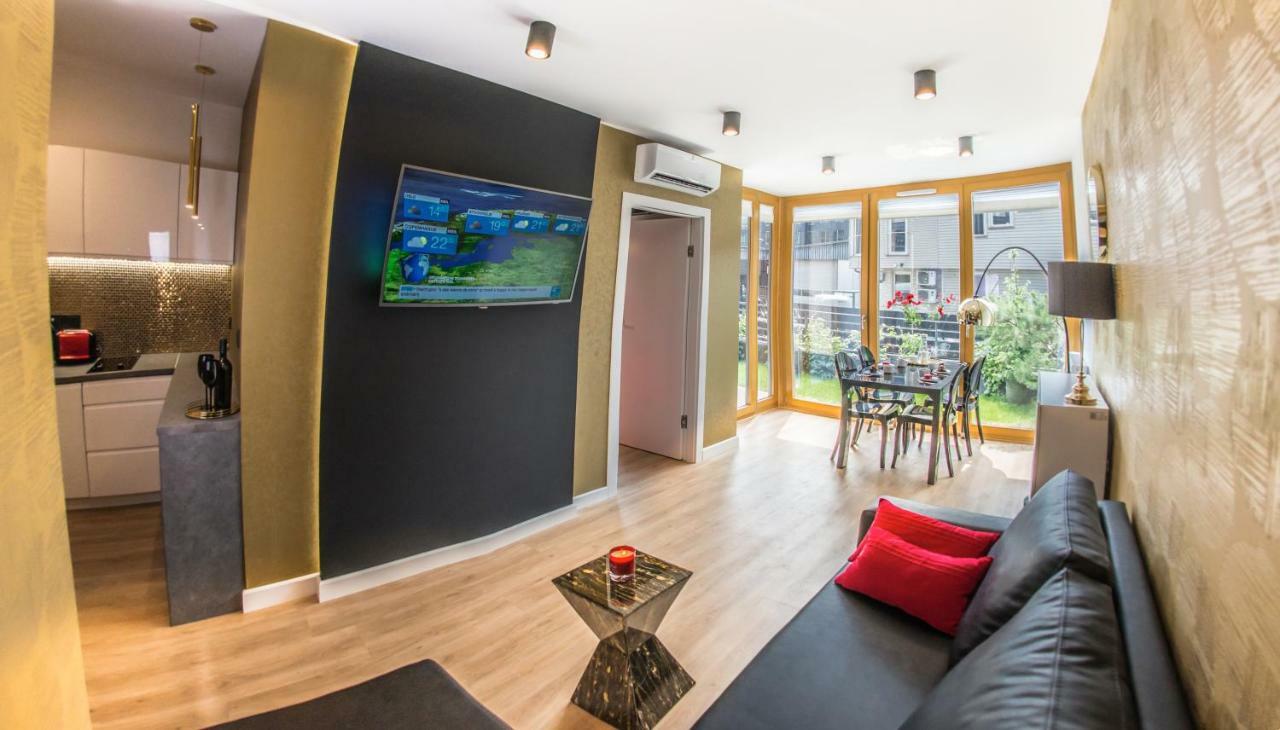 Galaxy Garden Apartment Cracow- Shopping Mall 1Min, Underground Parking, Family Friendly, City Center Krasków Dış mekan fotoğraf
