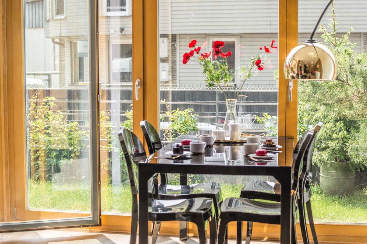 Galaxy Garden Apartment Cracow- Shopping Mall 1Min, Underground Parking, Family Friendly, City Center Krasków Dış mekan fotoğraf